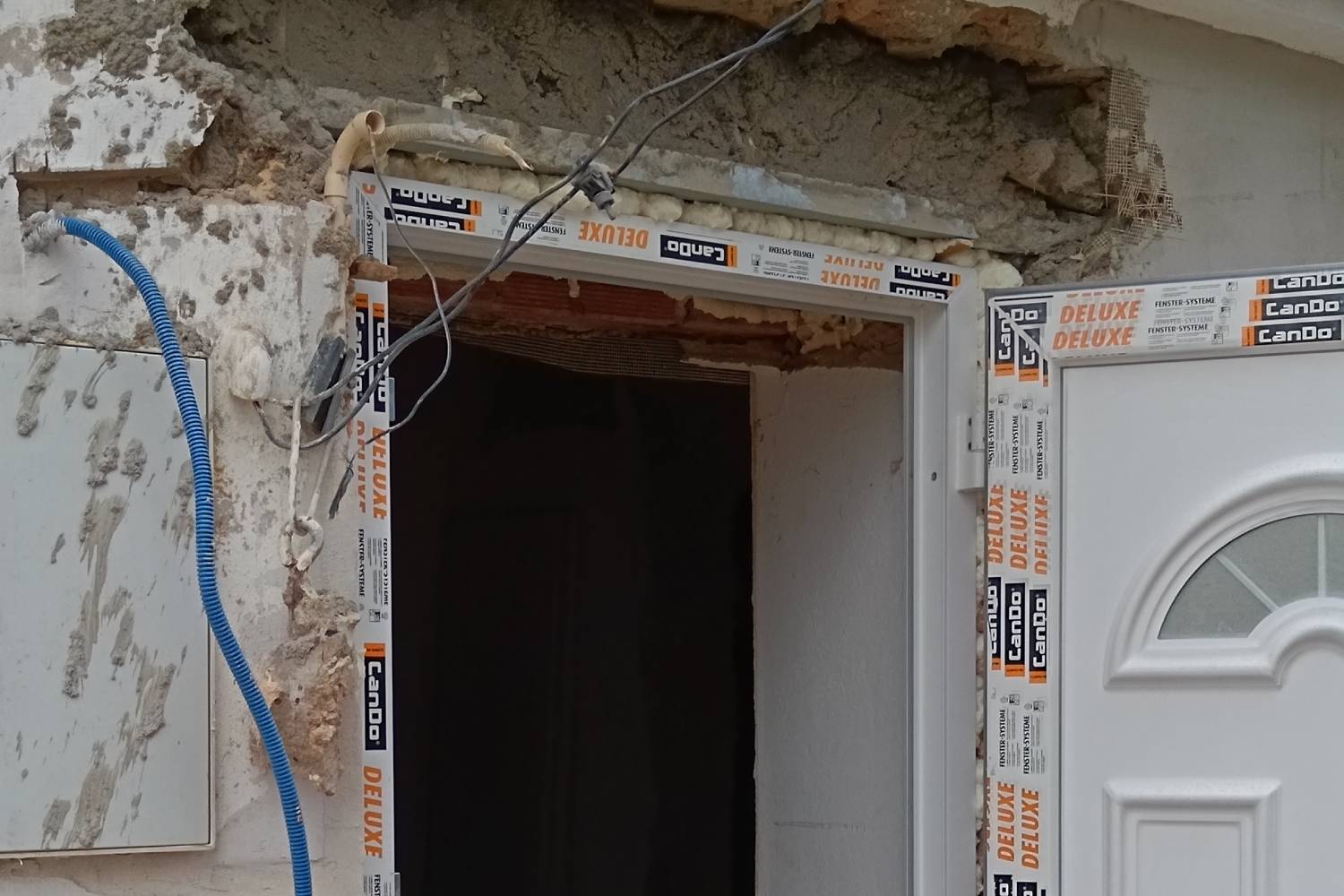 imagem reparacao da fachada da moradia situada em guia 05